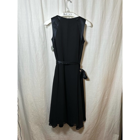 Liz Claiborne black silk sleeveless dress midi pintucking & satin tie size 2 NWT - Picture 3 of 9